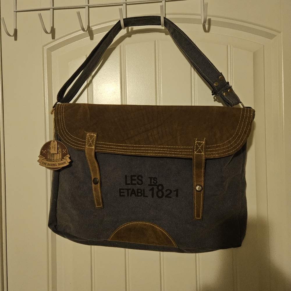 The Barrel Shack Sullivan Bag NWT